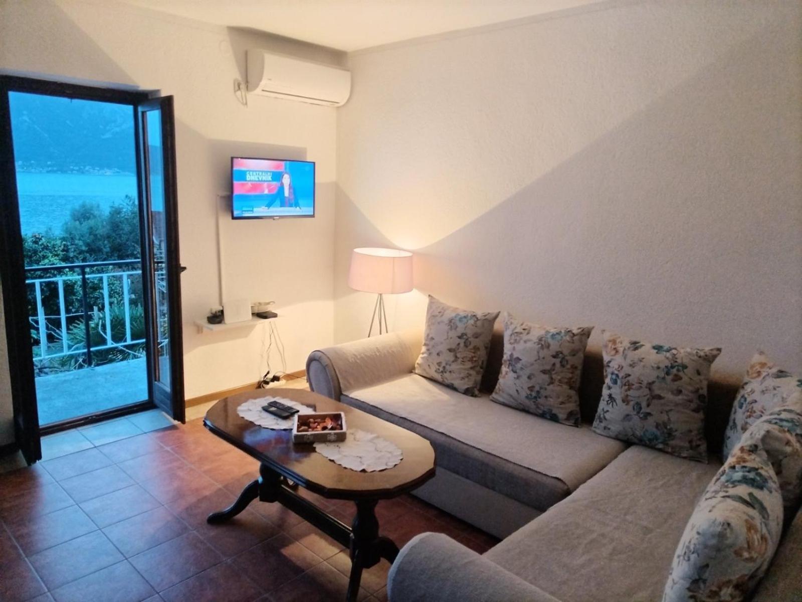Apartment Ivana Kotor Exterior foto