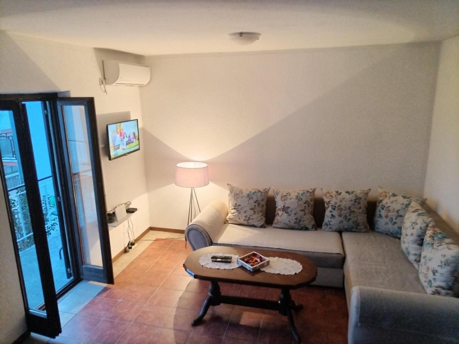 Apartment Ivana Kotor Exterior foto