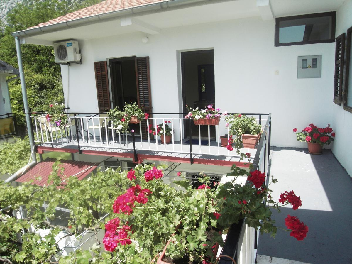 Apartment Ivana Kotor Exterior foto